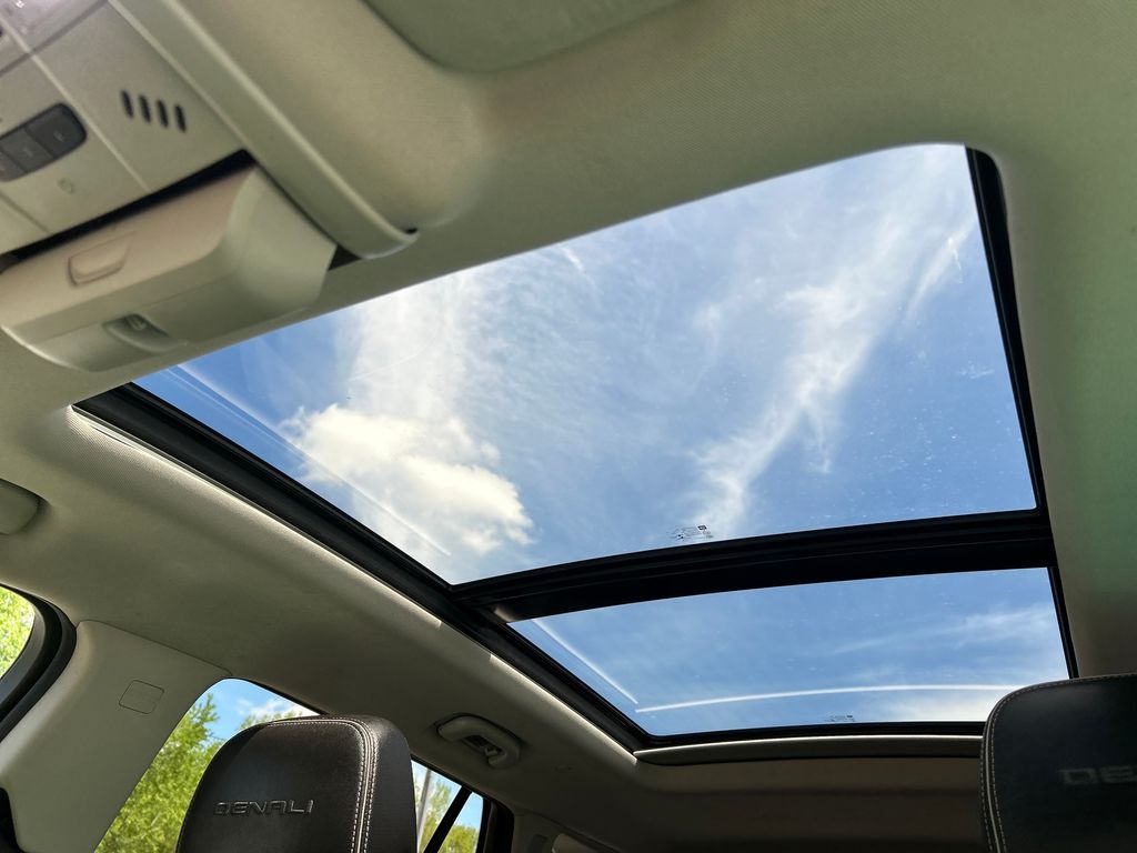 Certified Used 2018 Red GMC Denali image 30