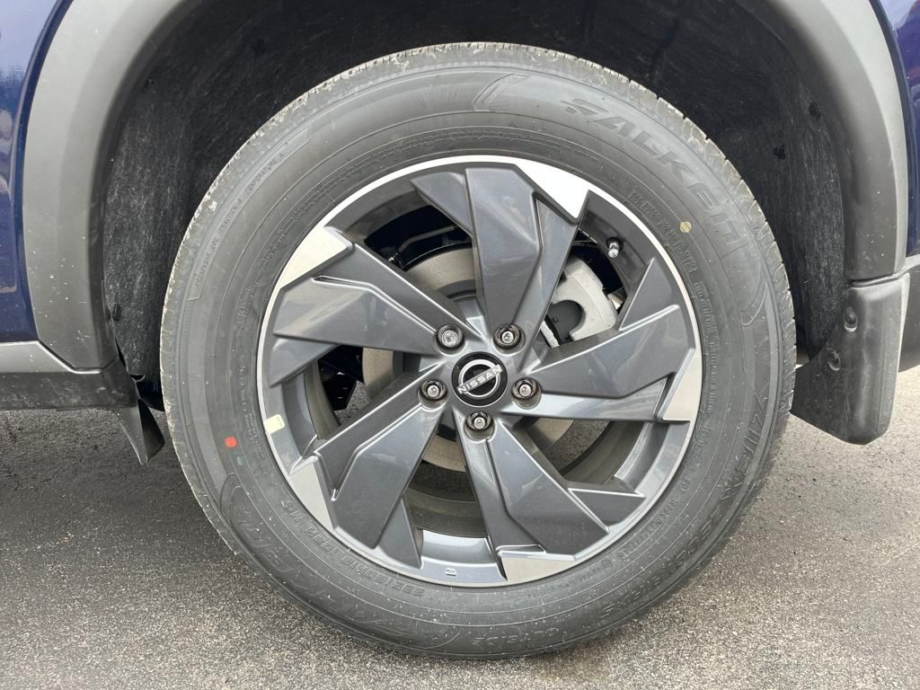 2025 Nissan Rogue SV photo
