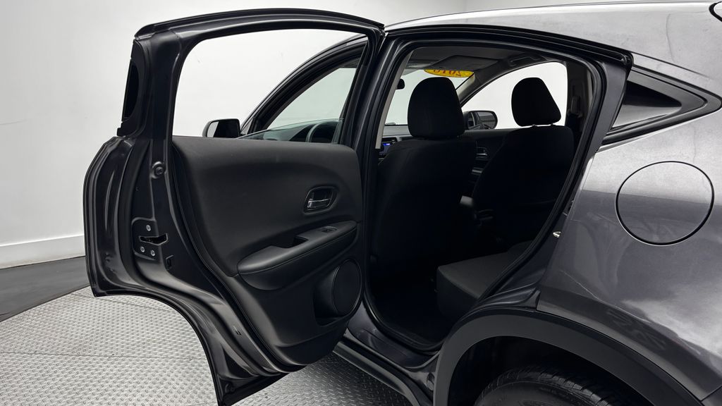 Thumbnail: 2018 Honda HR-V - 30