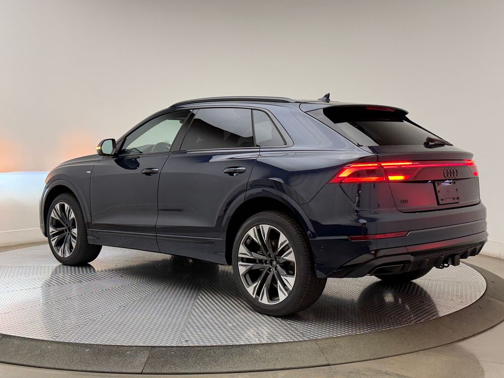 Thumbnail: 2027 Audi Q8 - 5