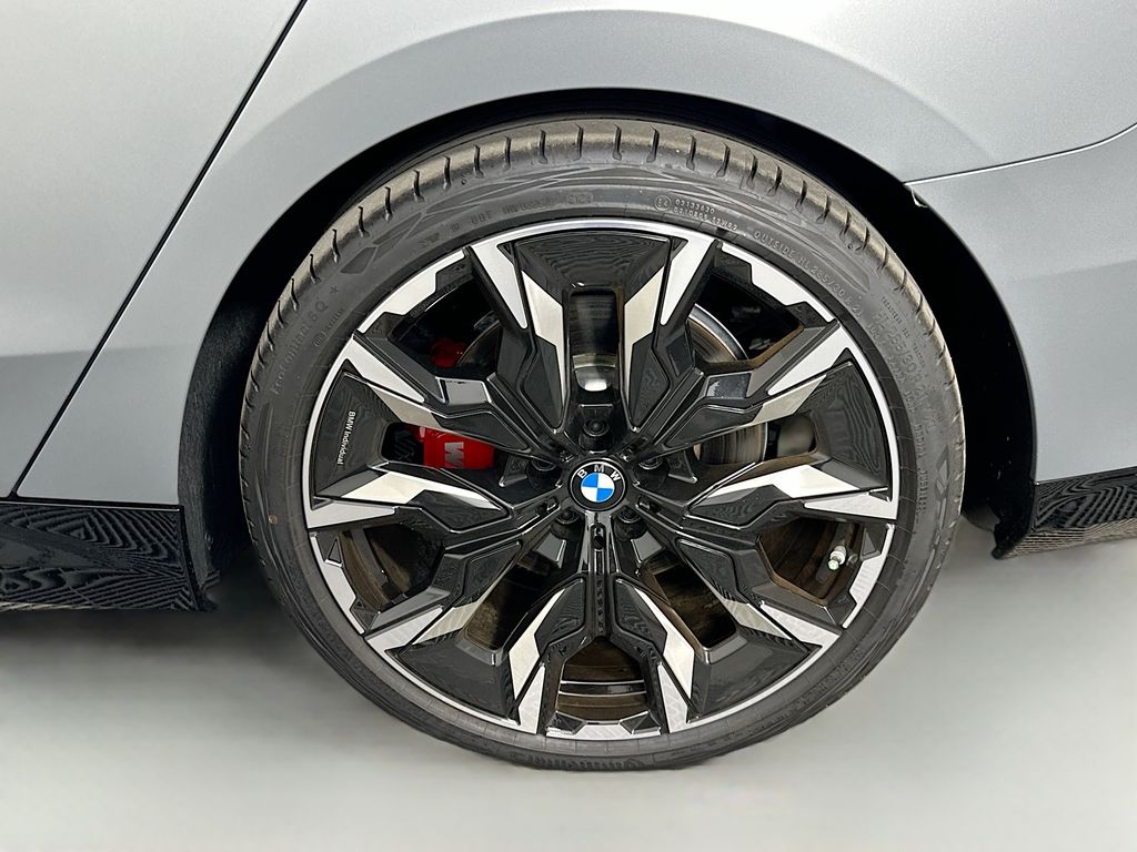 2025 BMW i5 eDrive40 23