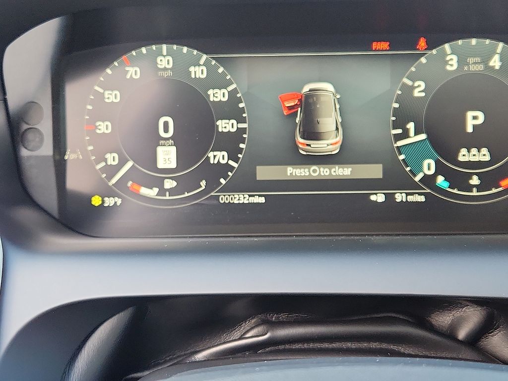 Thumbnail: 2025 Land Rover Discovery Sport - 21