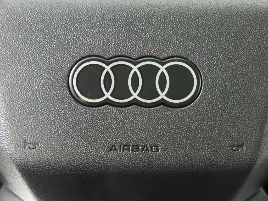 Thumbnail: 2023 Audi Q4 e-tron - 16