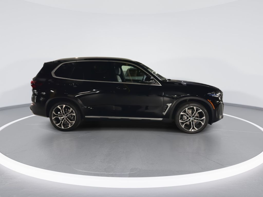 Thumbnail: 2026 BMW X5 - 9