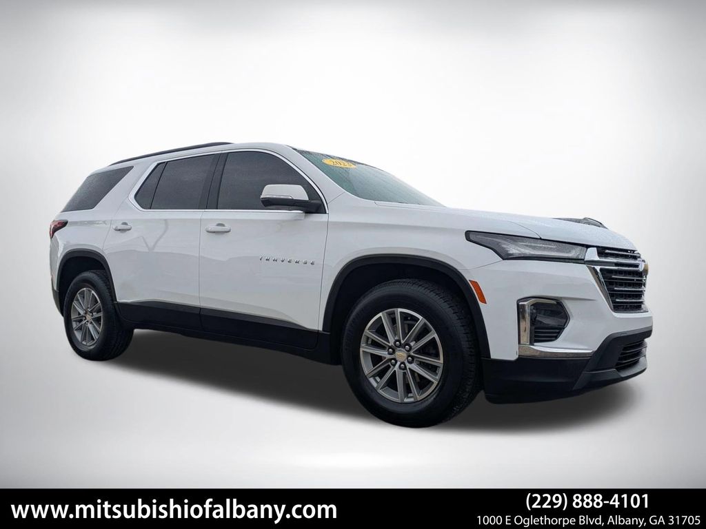 2023 Chevrolet Traverse LT