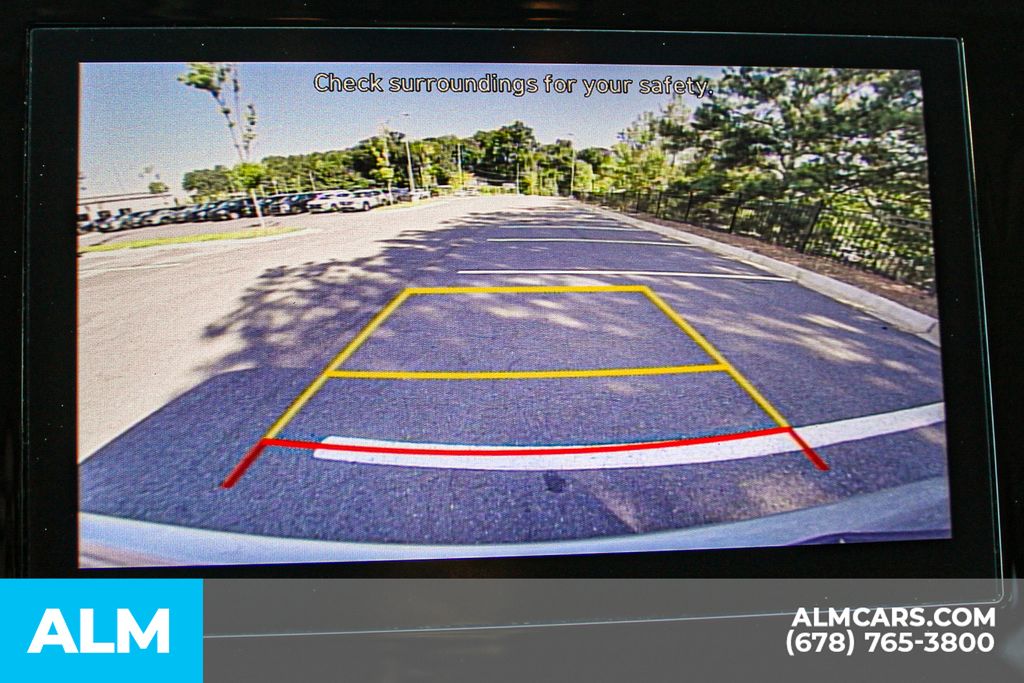 Used 2024 Silver Hyundai SEL image 33