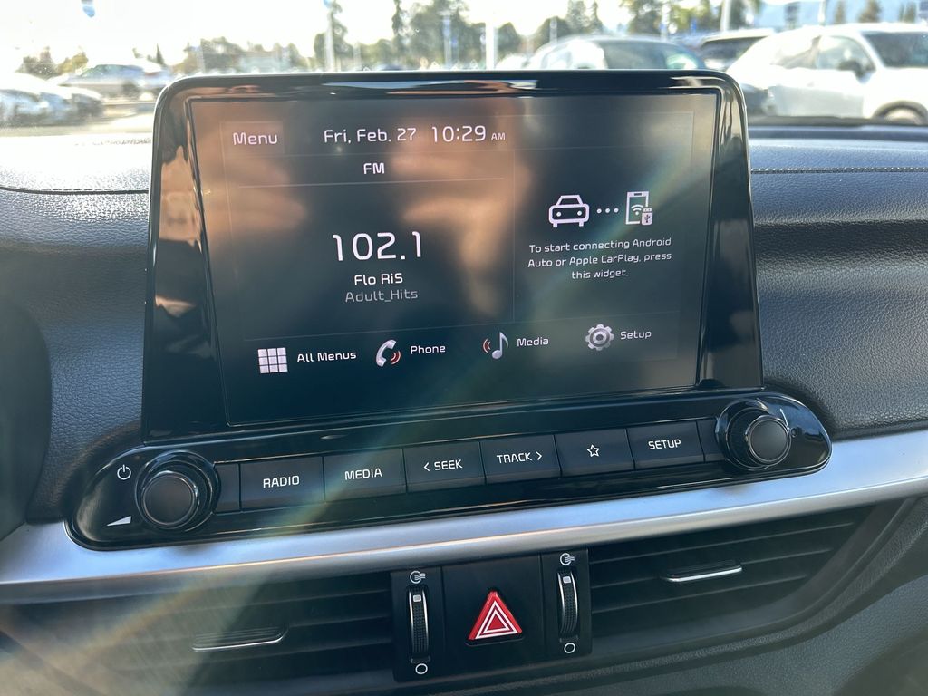 Thumbnail: 2023 Kia Forte - 16