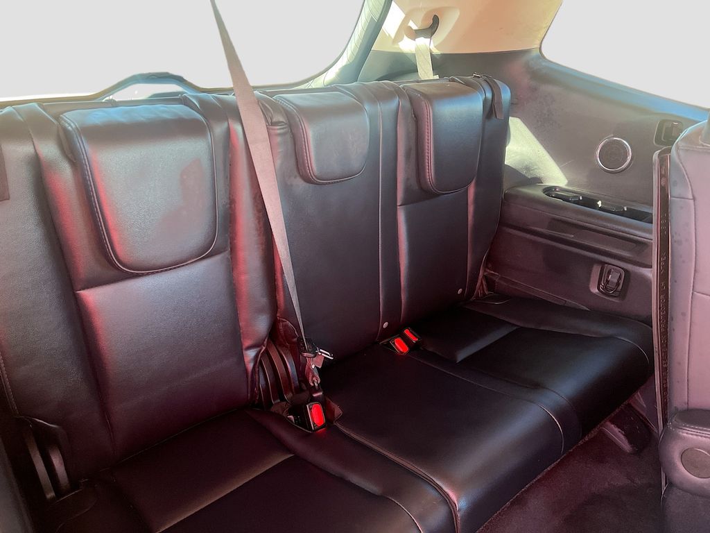 Used 2025 Black Subaru Onyx Edition Touring image 29