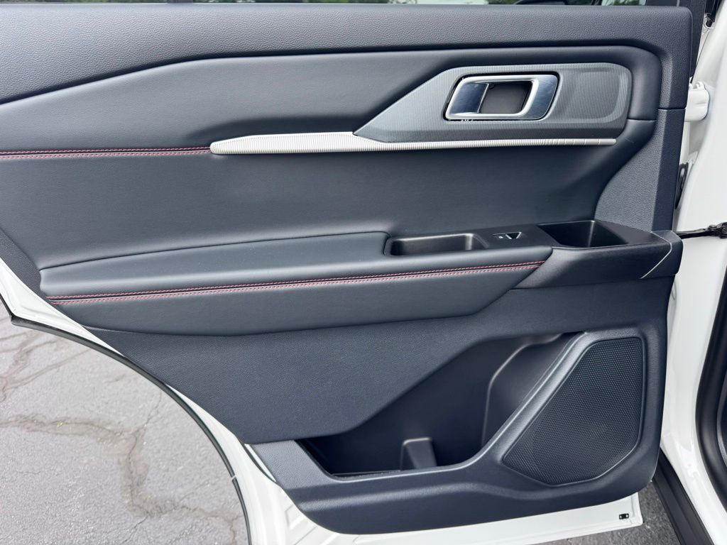 FordExplorer24