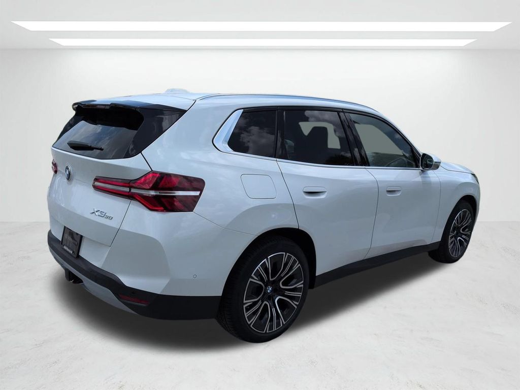 New 2026 White BMW 30 xDrive image 4
