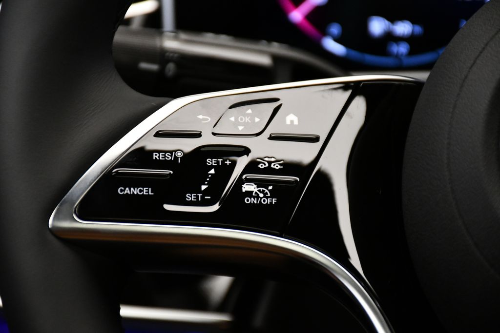 2025 Mercedes-Benz E-Class E 450 23