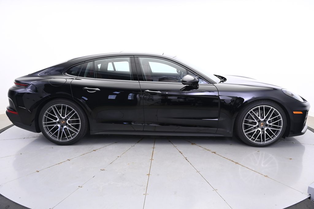 Thumbnail: 2025 Porsche Panamera - 8