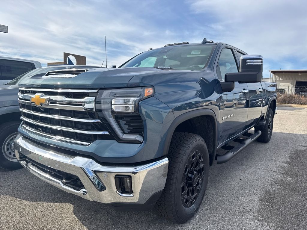 2026 Chevrolet Silverado 2500HD LTZ Crew Cab 4WD