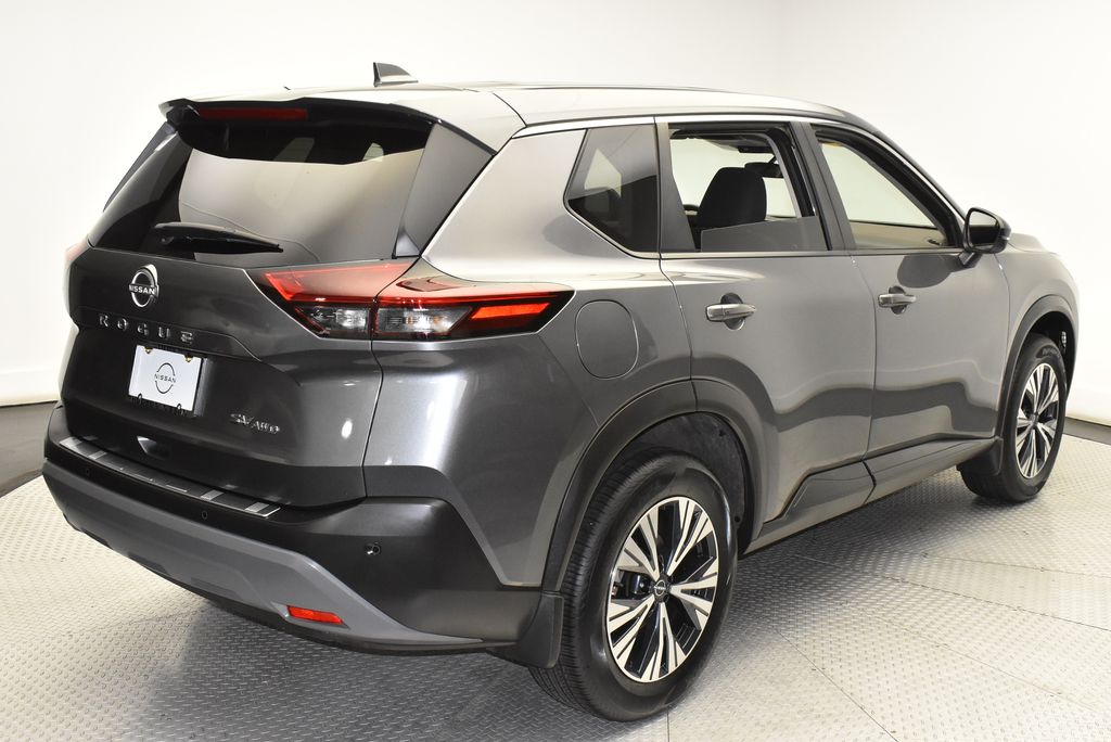 2022 Nissan Rogue SV 5