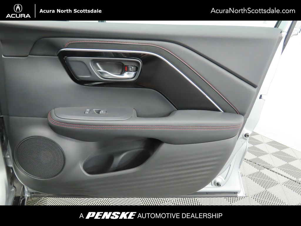 Thumbnail: 2025 Acura ADX - 28