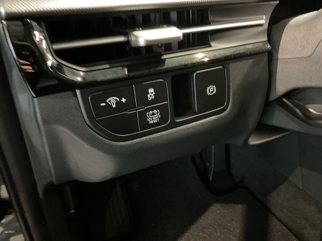 New 2026 Gray Kia LX image 10