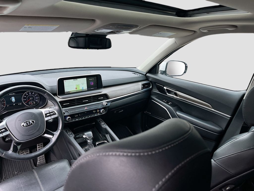 Used 2021 White Kia SX image 24