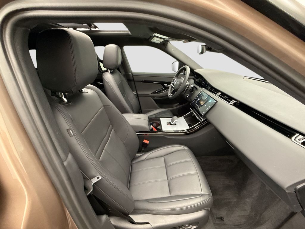 Thumbnail: 2025 Land Rover Range Rover Evoque - 19