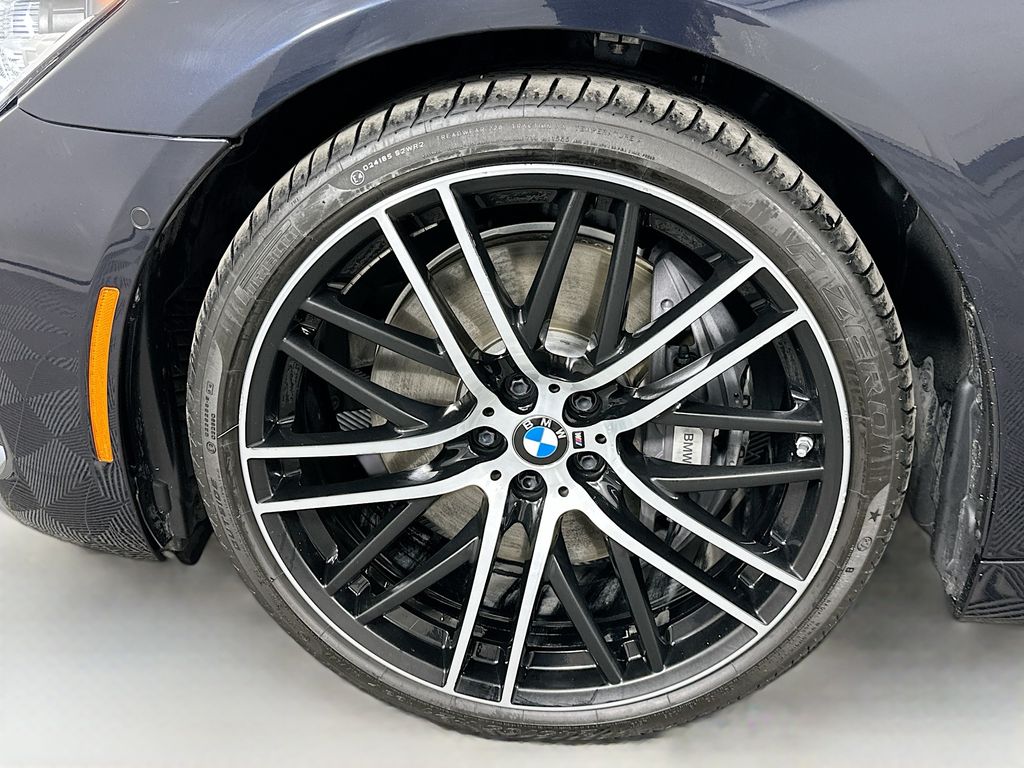 Thumbnail: 2016 BMW 7 Series - 32