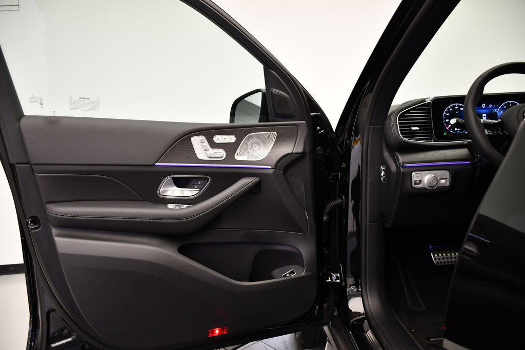 Thumbnail: 2026 Mercedes-Benz GLS - 32