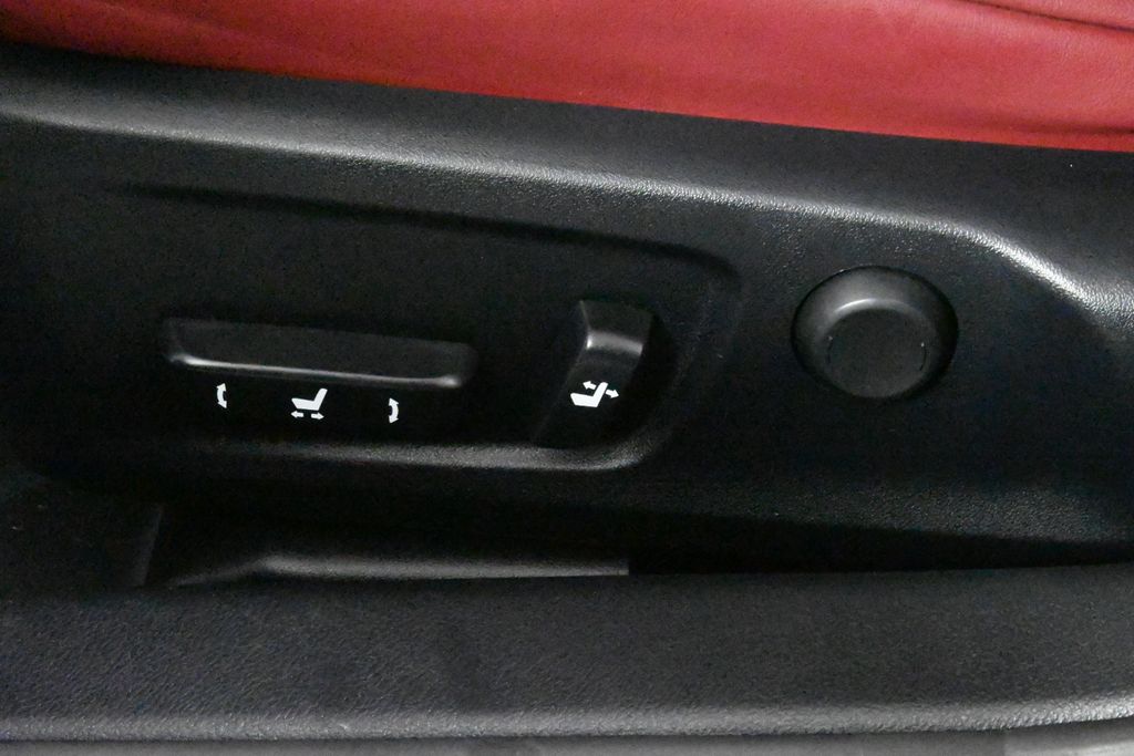 2017 Lexus IS 350 30