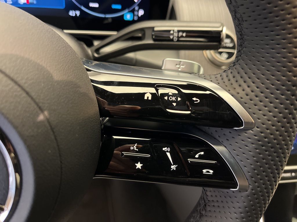 Thumbnail: 2026 Mercedes-Benz GLC - 16