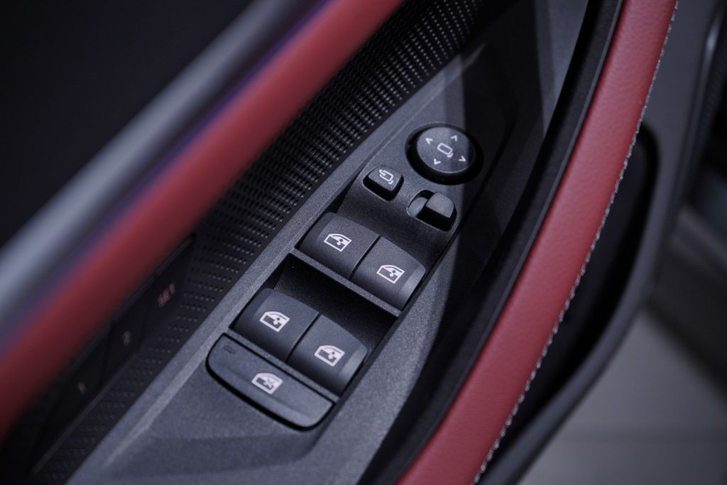 Thumbnail: 2026 BMW i4 - 11