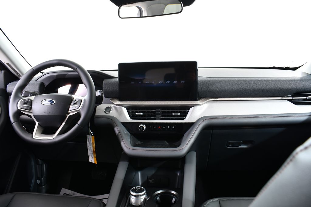 New 2026 Gray Ford Active image 7