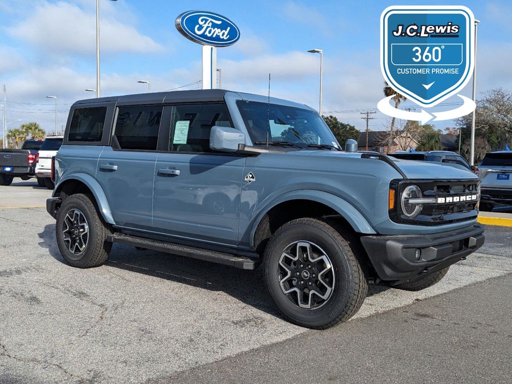 2024 Ford Bronco Outer Banks