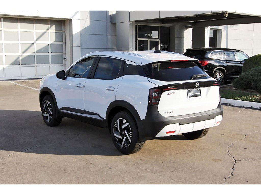2026 Nissan Kicks SV - 2