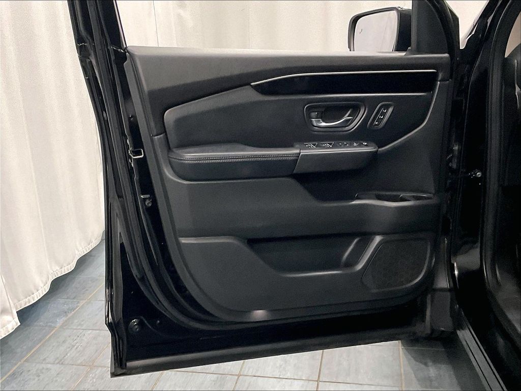 2023 Honda Pilot — photo 9
