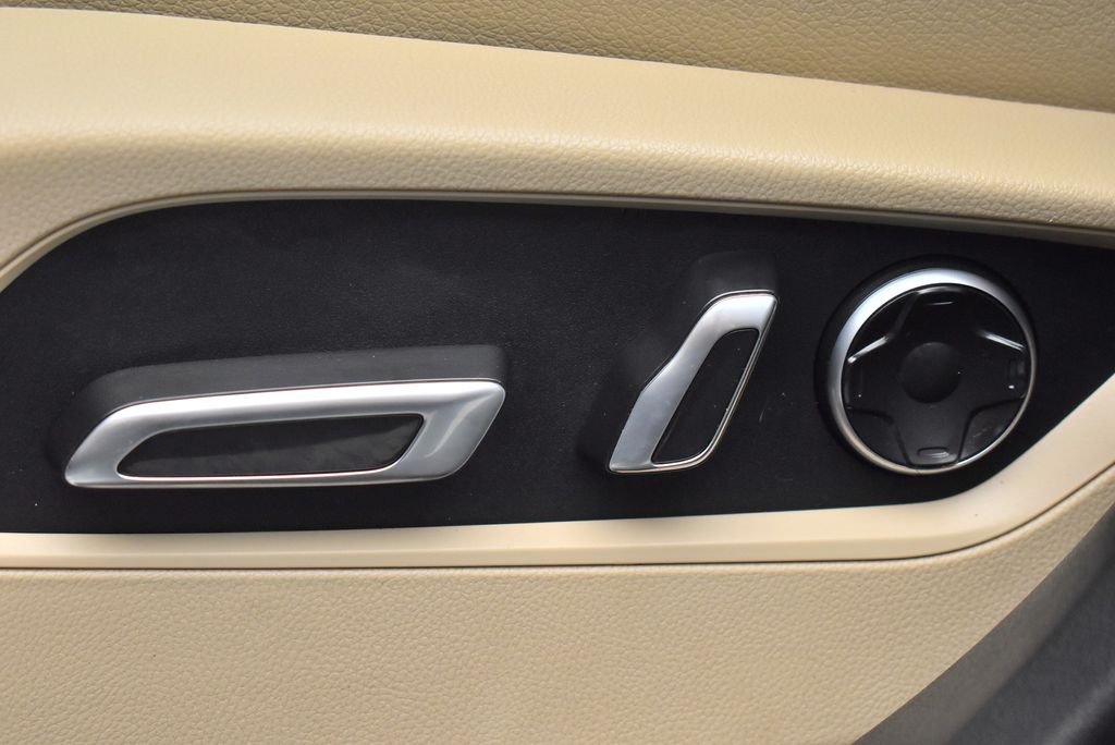 Thumbnail: 2021 Acura RDX - 15