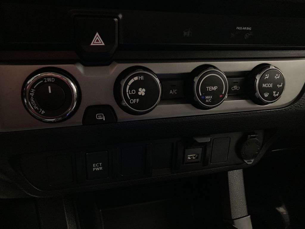 2022 Toyota Tacoma SR