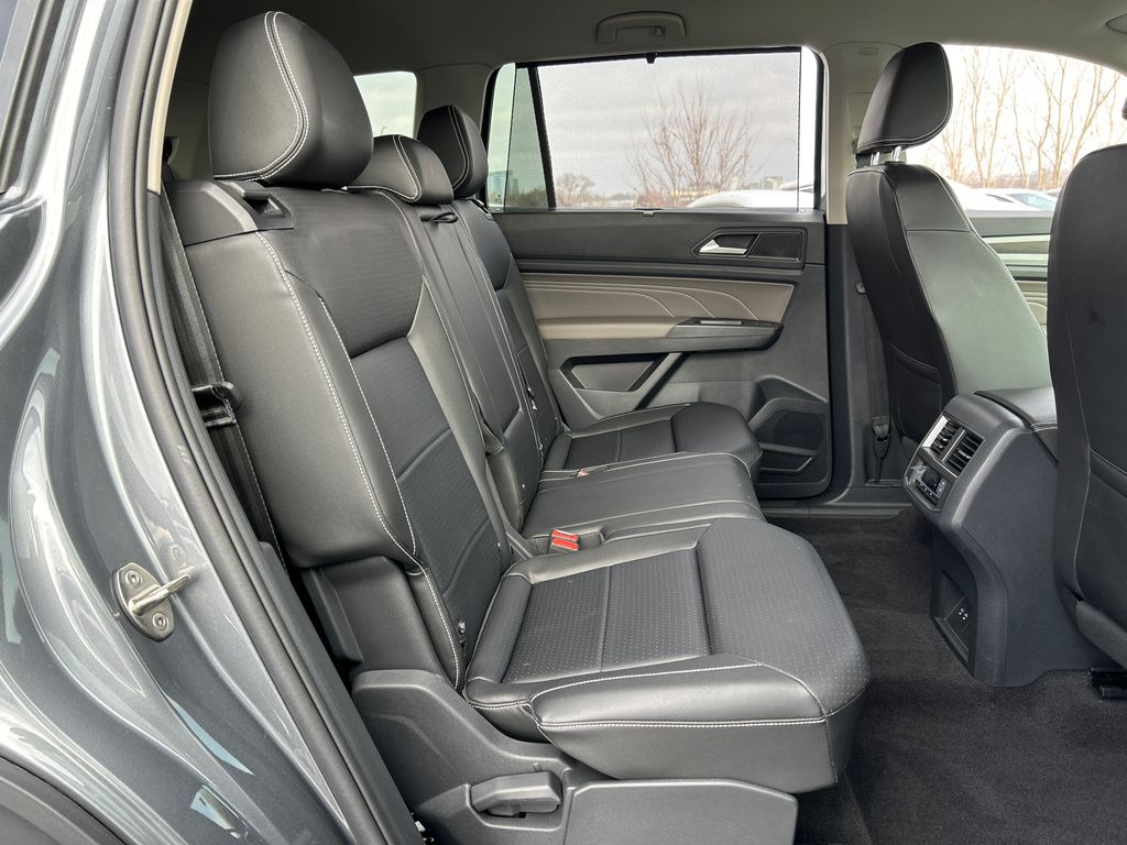 2023 Volkswagen Atlas 3.6L V6 SE w/Technology 44