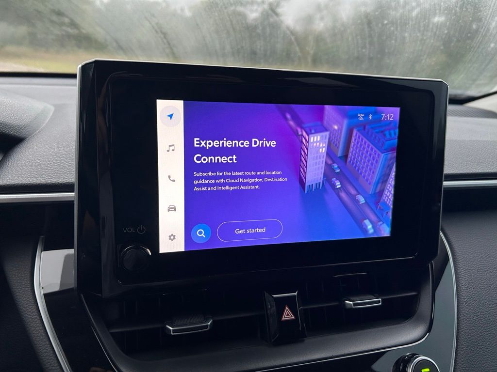 Thumbnail: 2023 Toyota Corolla Cross - 24