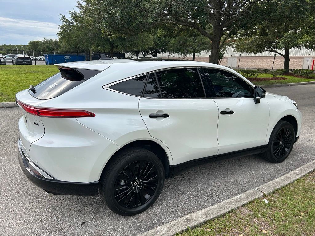 Thumbnail: 2024 Toyota Venza - 6