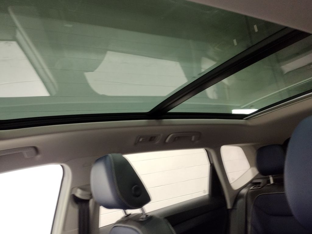 2025 Volkswagen Taos 1.5T SEL