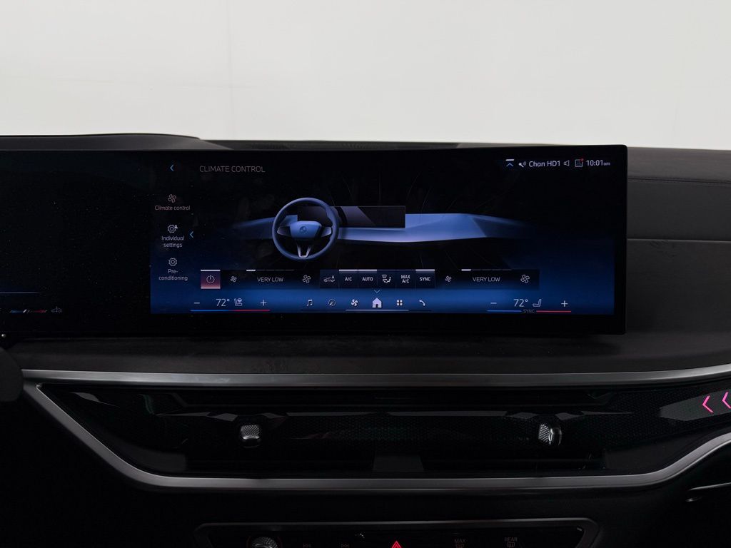 Thumbnail: 2024 BMW X7 - 17