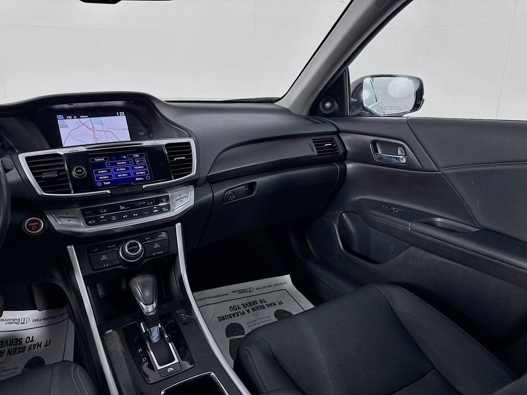Used Car 2015 Honda Accord Hybrid  Touring For Sale Under $20,000 In Austin, Texas