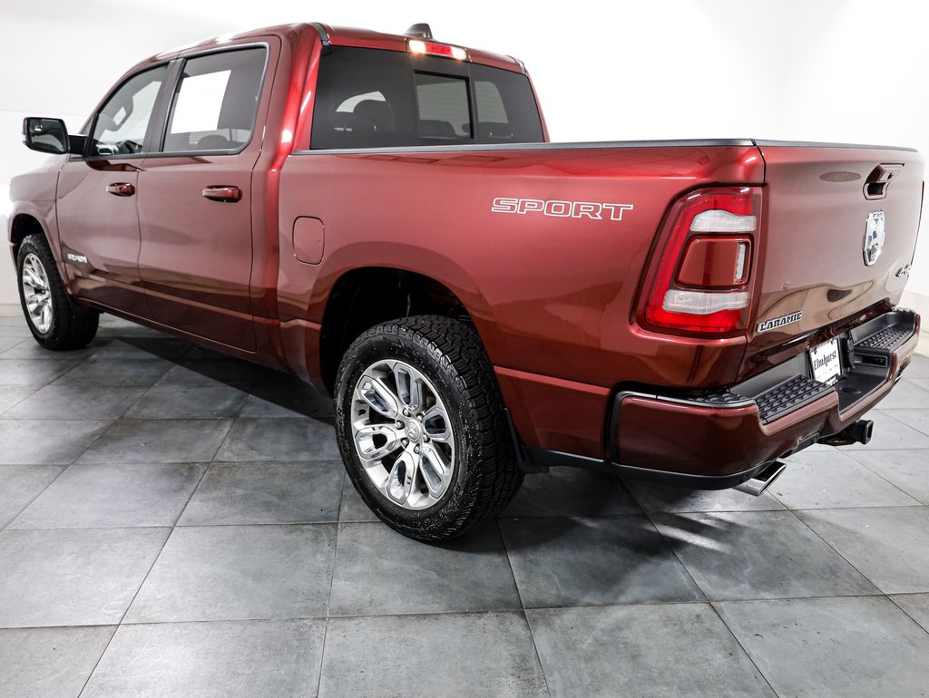 View vehicle photo 5