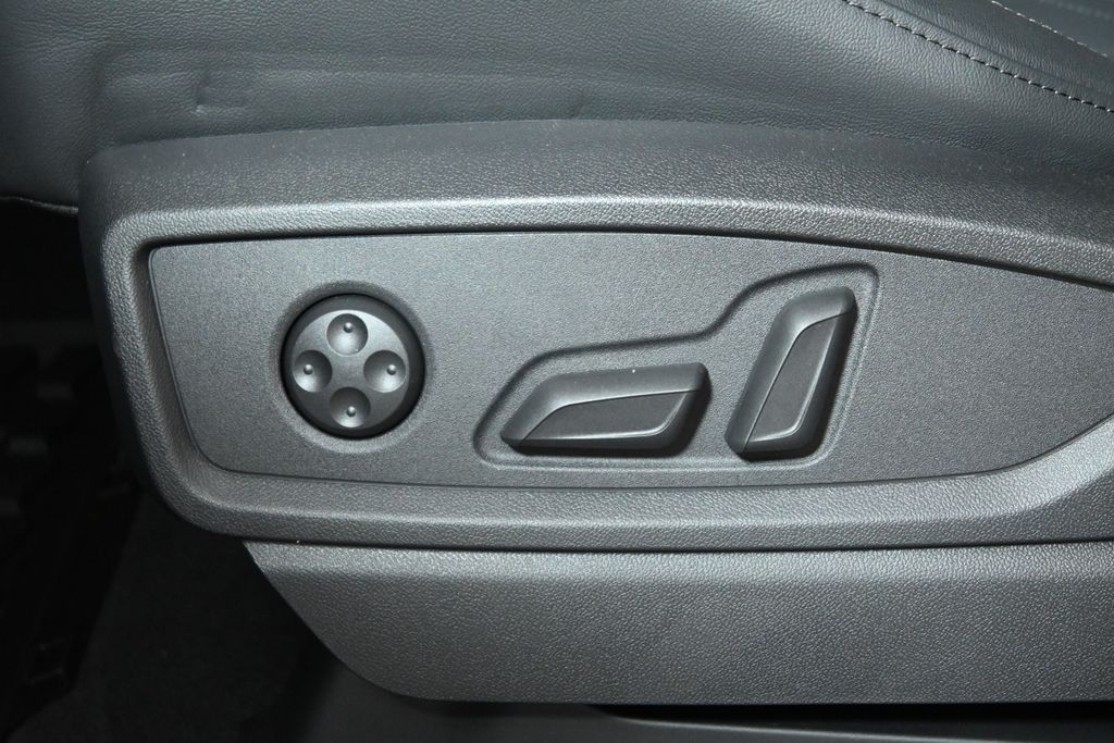 2025 Audi Q5  22