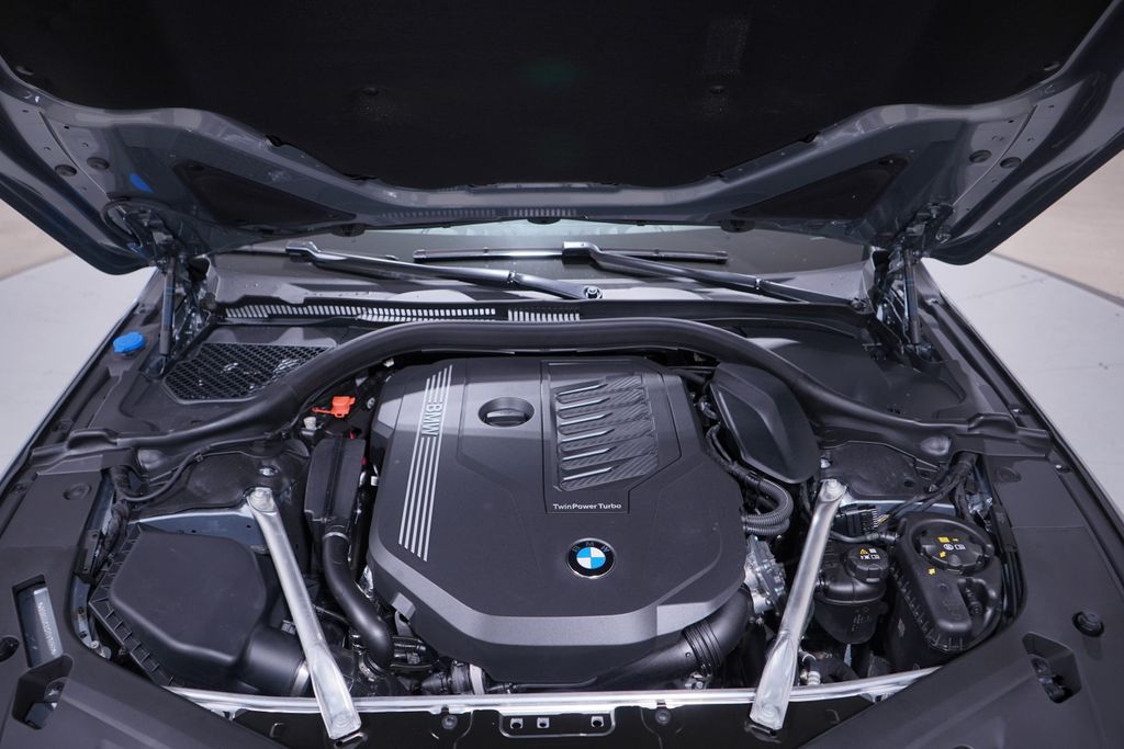 Thumbnail: 2026 BMW 8 Series - 24