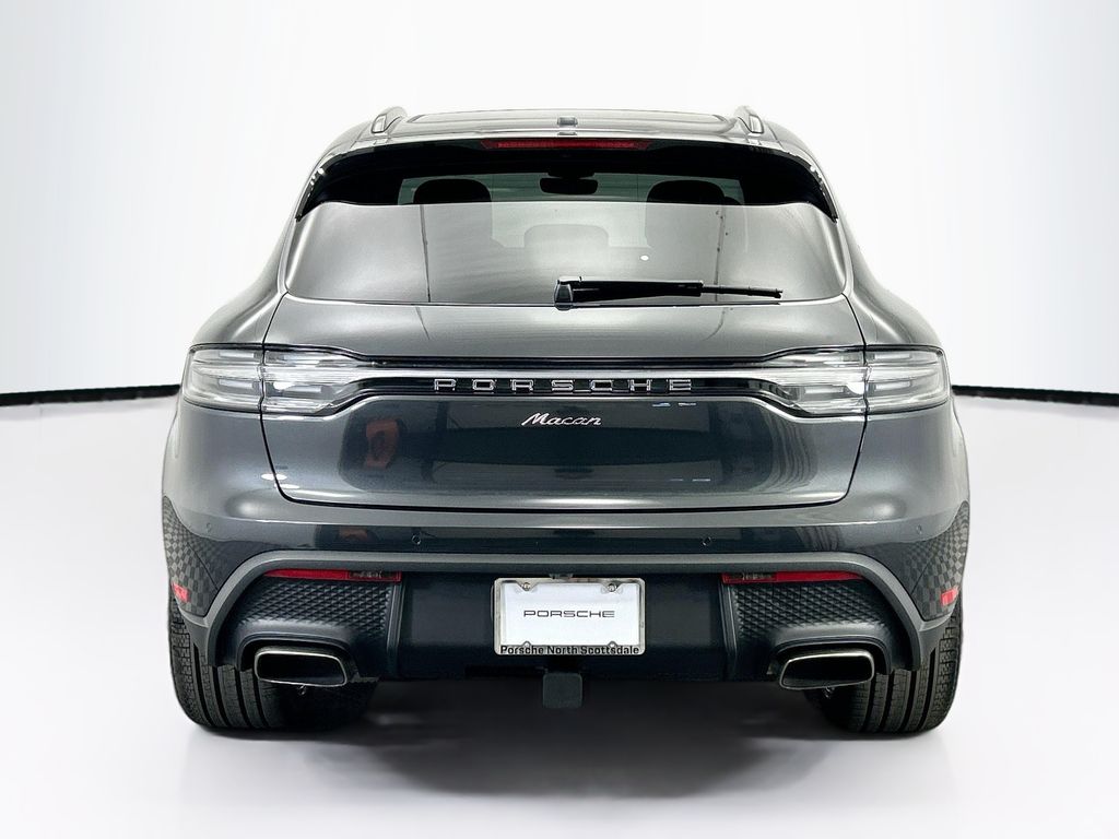 Thumbnail: 2026 Porsche Macan - 6