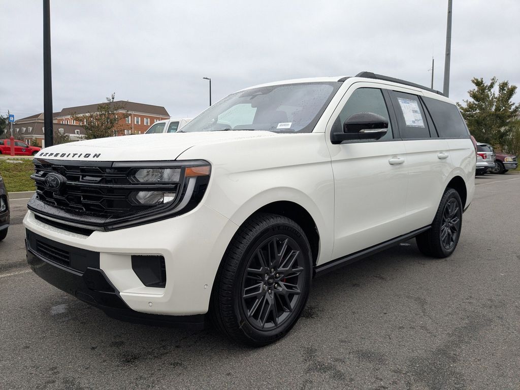 2025 Ford Expedition Platinum