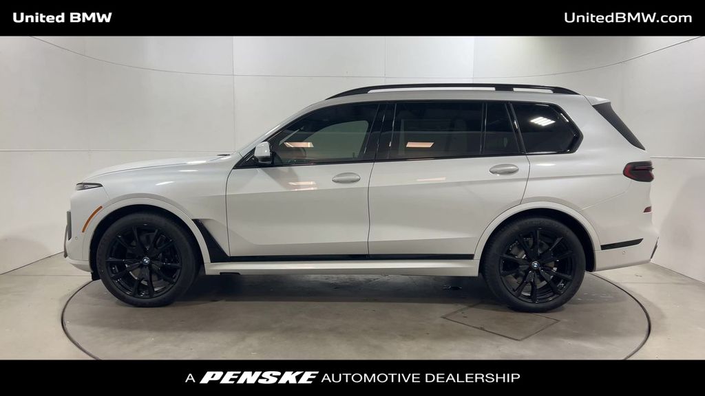 2025 BMW X7 xDrive40i 5