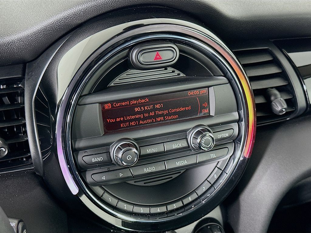 2016 MINI Cooper Base 13
