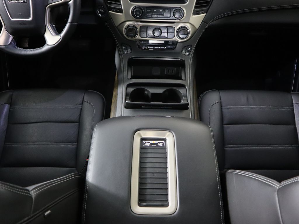 Thumbnail: 2018 GMC Yukon - 17