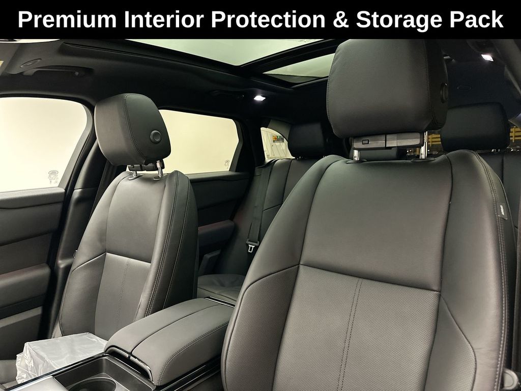 2025 Land Rover Range Rover Velar Dynamic SE 9
