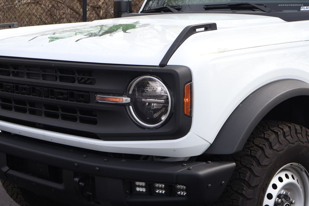 Thumbnail: 2022 Ford Bronco - 3