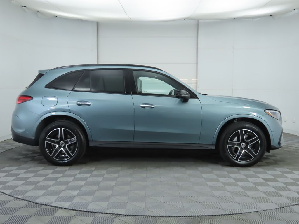 Thumbnail: 2026 Mercedes-Benz GLC - 4